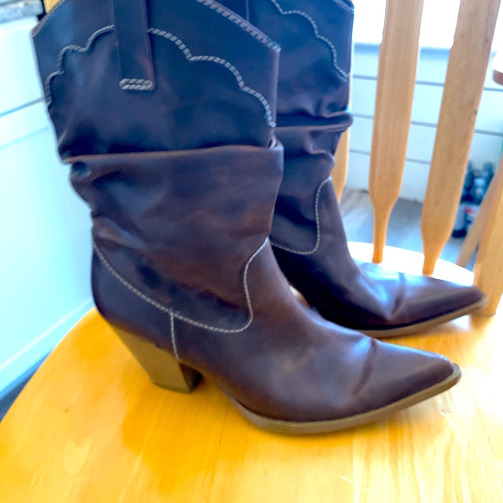 Cowgirl boots | boots | brown cowgirl boots | booties | woman’s boots | shoes